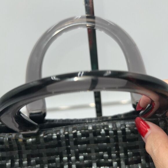 Givenchy Vintage Woven Signature with Acrylic Handles - Picture 4 of 16